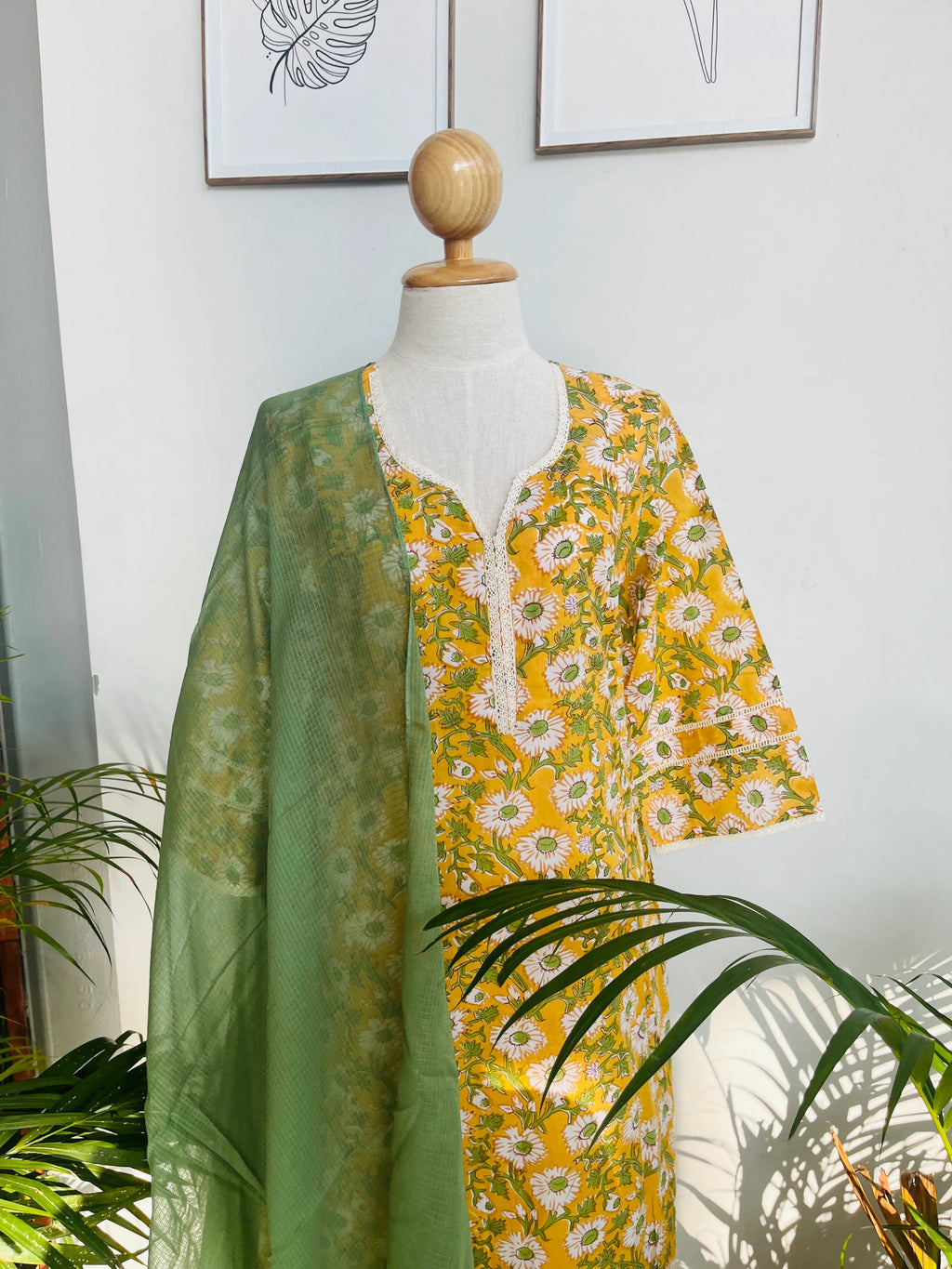 AZEERA LAWN KURTI SET