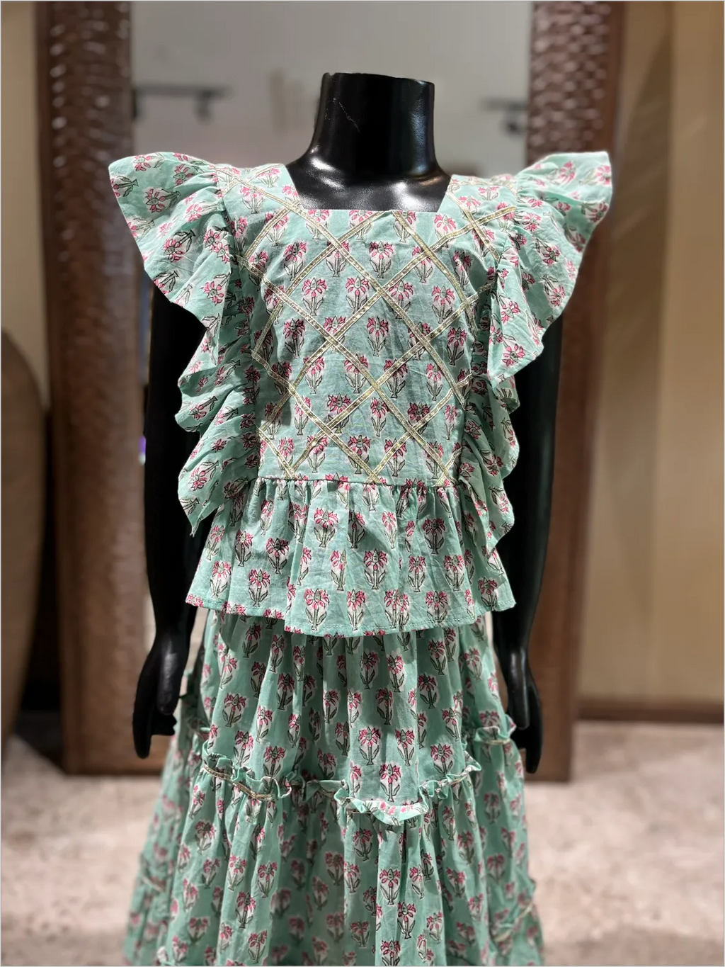 RIYA SET
