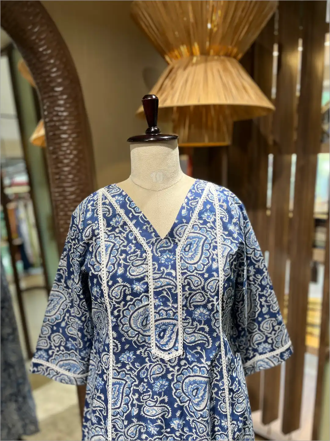 KALI LAYS KURTI