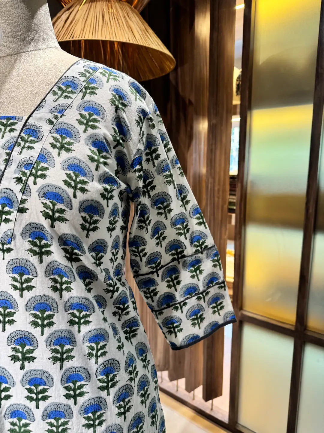LIYANA KURTI SET